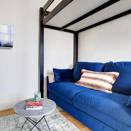 Bnbnook - Charming Steps From Pompidou Appartamento