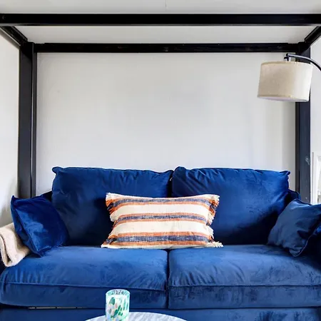 Bnbnook - Charming Steps From Pompidou Appartamento