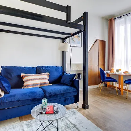 Bnbnook - Charming Steps From Pompidou Apartment